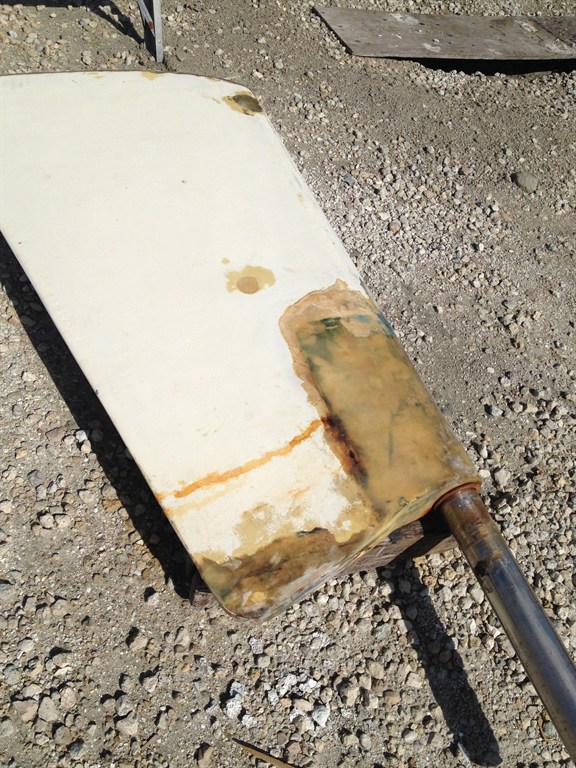 Leaking rudder post repair