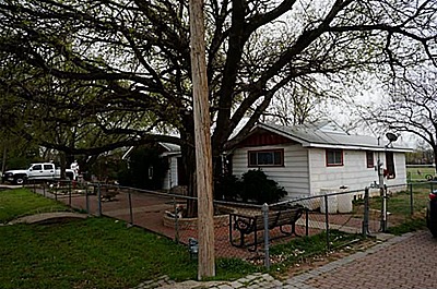 608 dallas dr 1