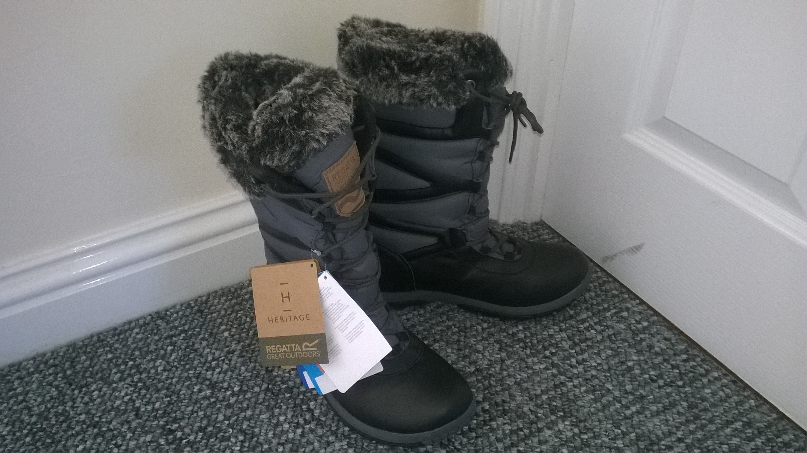 Baffin Impact snow boots expected. "Counterfeit" Regatta Lady Dalten snow boots received!