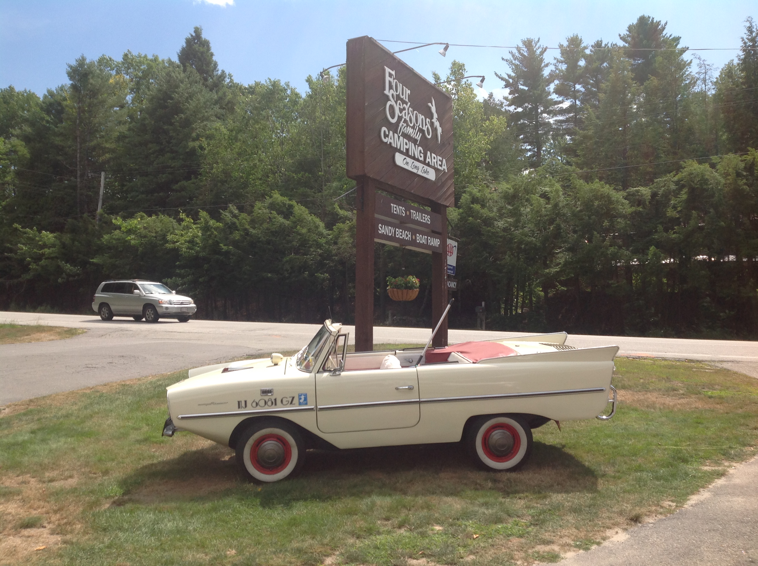 Ina's Amphicar