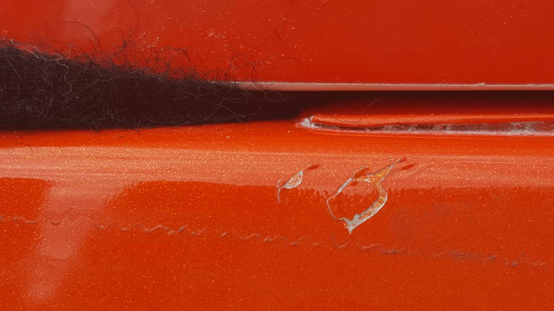 flaws in paint, paint peeling