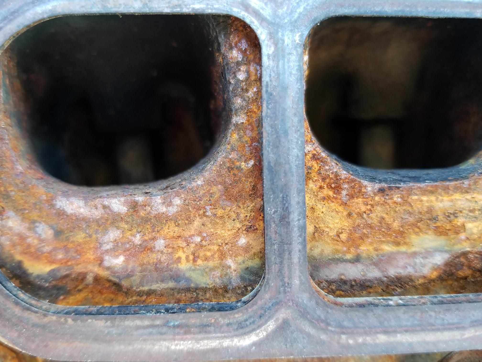 rusted pitted exhaust ports on heads 