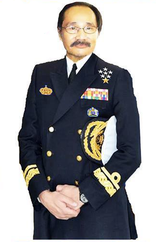 Photoshopped photo using the spanish admiral's pic
