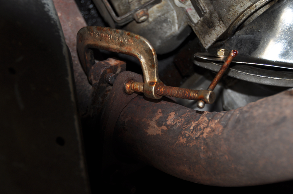 C Clamp On Exhaust Crossover Pipe