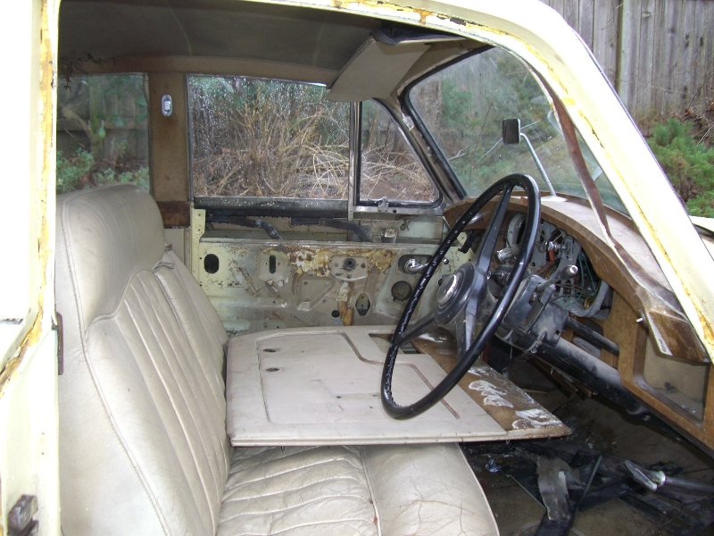 insides of the ebay scam car