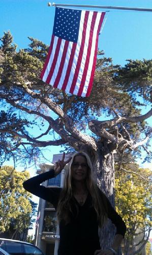 MIKE BLOOMBERG PLEASE CLEAN UP THIS NEW YORK TRASH
CRIMINAL SCHEMER MARY PRANTIL POSES BY OLD GLORY WHILE RIPPING OFF HARD WORKING NEW YORK TAX PAYERS BY PLAYING THE JUSTICE SYSTEM USING LEGAL AID TO