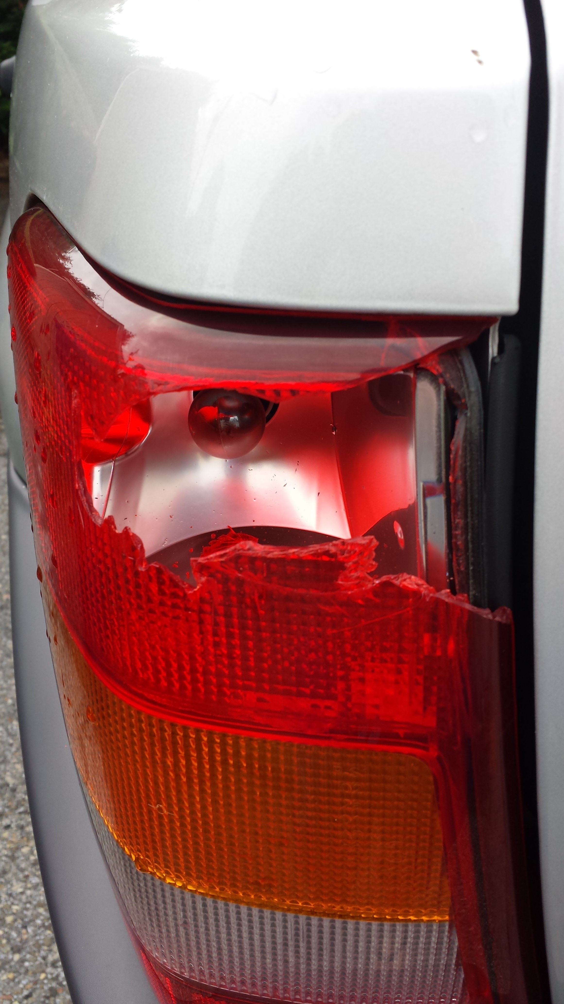 broken tail light