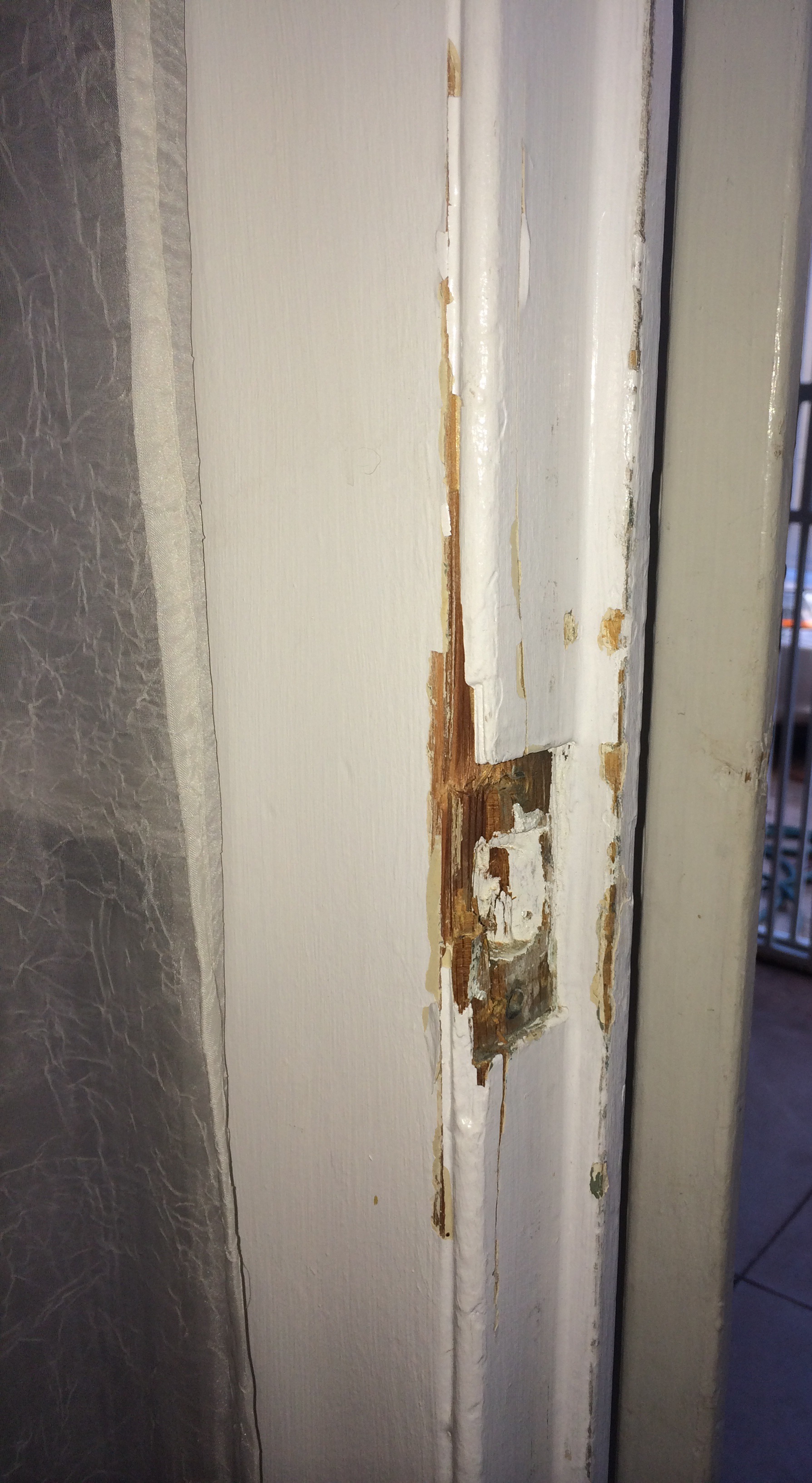 Damage done by locksmith technician Spencer Walden 916-706-8785.