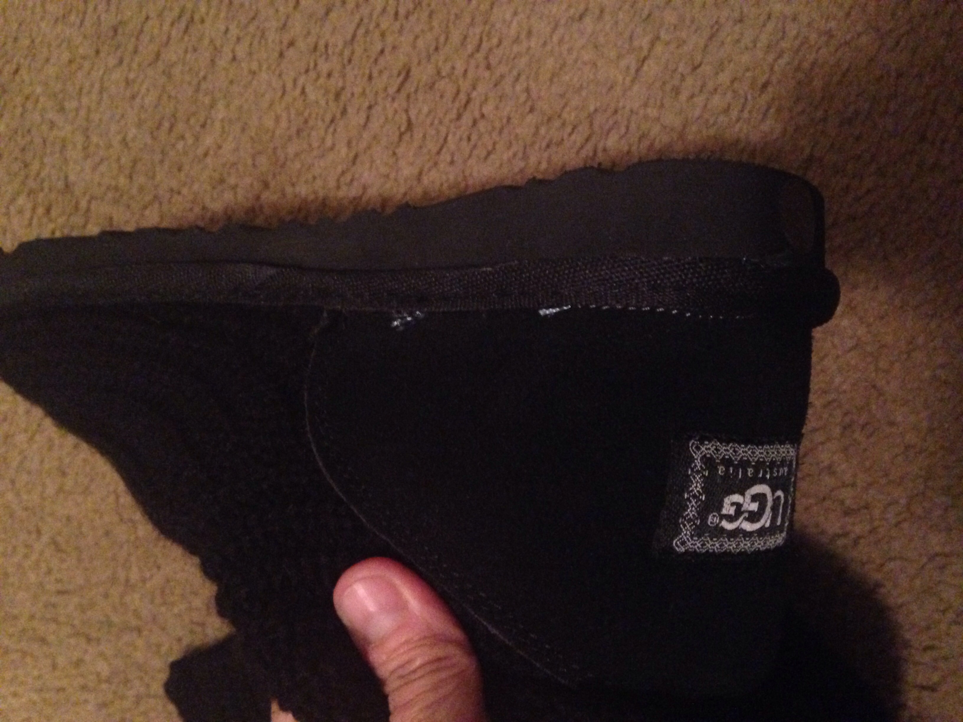 Picture of fake, defective Uggs