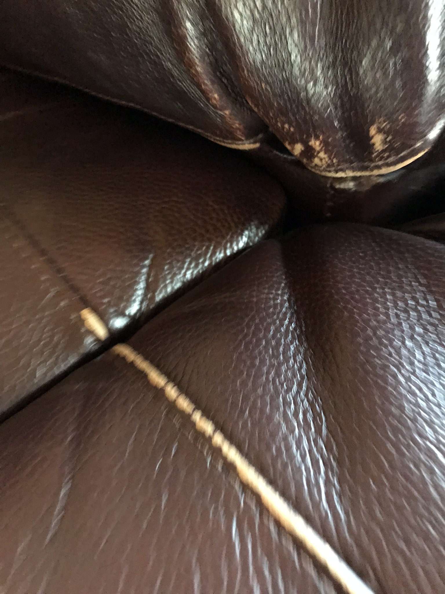 Ribbing on both seats and corners of seating area worn 