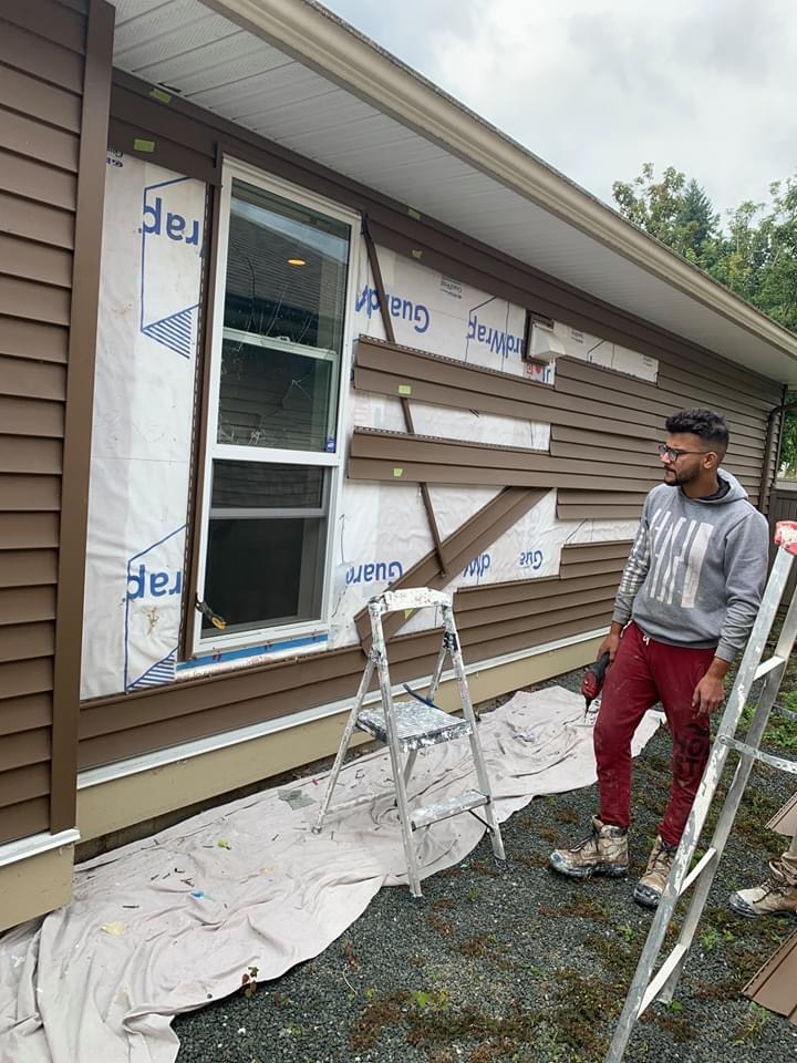 Crew working on the Tarras home