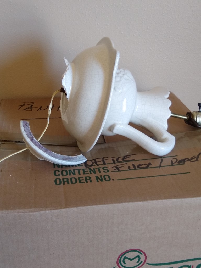 Broken Lamp Packed Without cushioning