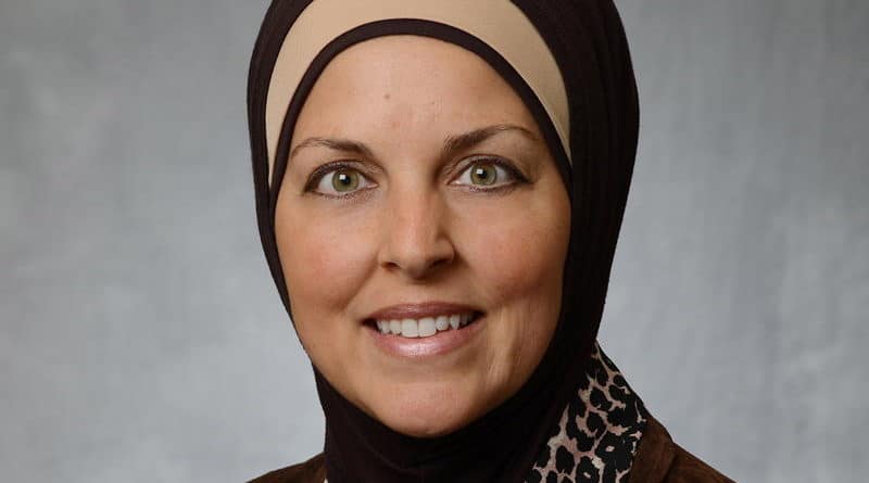 Racist Muslim Judge Charlene Elder wears hijib on bench while she scolds & is discriminatory towards African Americans, females & Christians" in Detroit Michigan