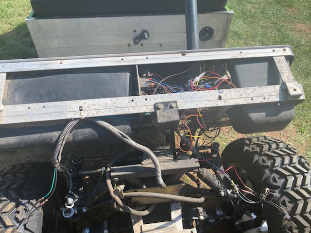 wires unprotected, no cover. Cart was in pieces 