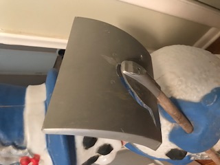 damaged item shovel
