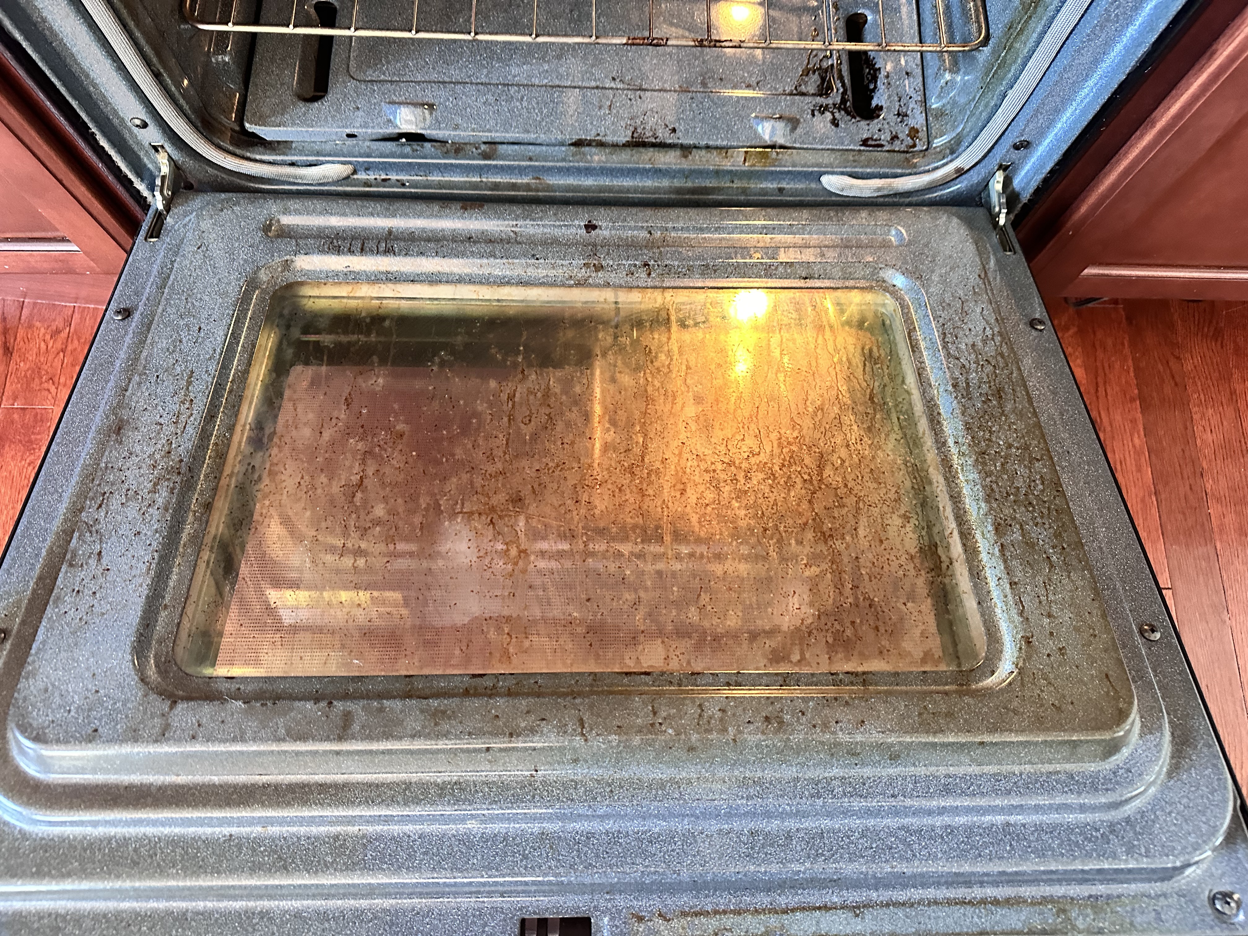 Paid extra for clean oven. Told they had no time